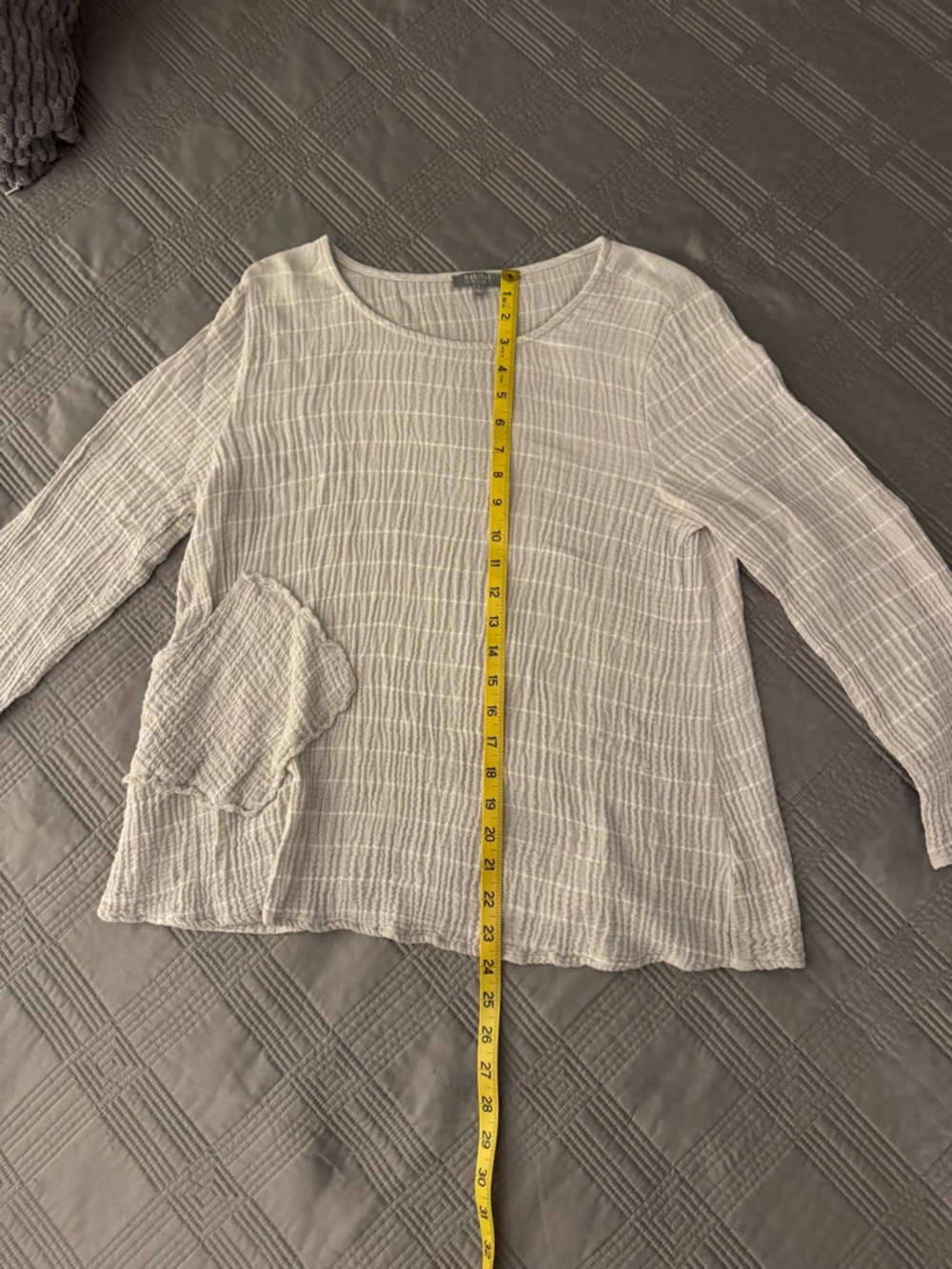 Habitat Clothes to Live in Light Gray Striped Long-Sleeve Women’s Top - Picture 16 of 16